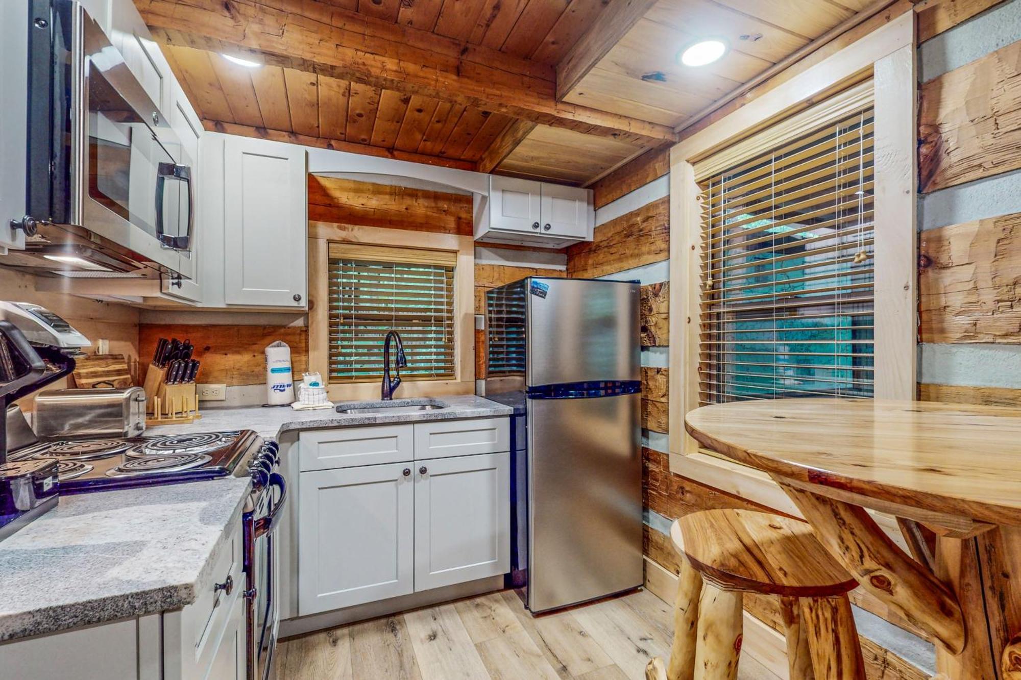 Up The Creek Villa Гетлинбург Екстериор снимка